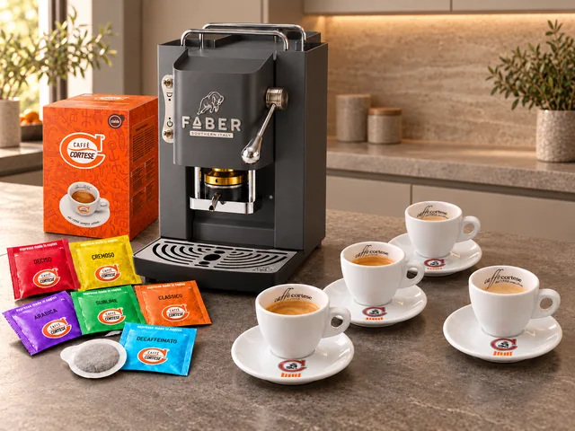 Beispiel eines Startersets mit Faber Espressomaschine, Cortese Pads und vier Tassen mit Untertassen